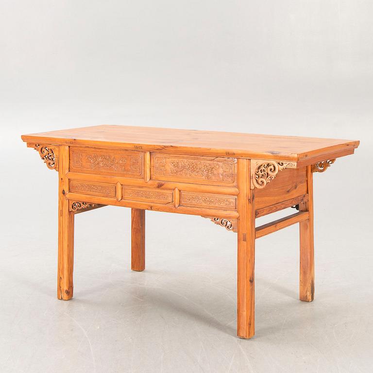 A Chinese altar table/sideboard around 1900.