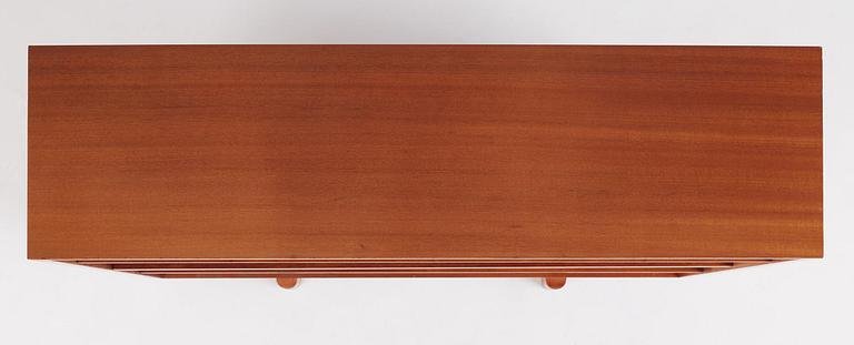 Josef Frank, a mahogany bookcase, Firma Svenskt Tenn, mid-20th century.