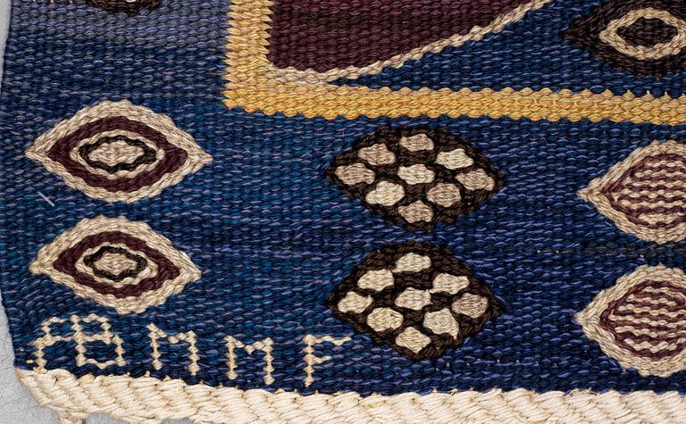 Barbro Nilsson, matto, "Snäckorna", flat weave, ca 312-313,5 x 200-204,5 cm, signed AB MMF BN.