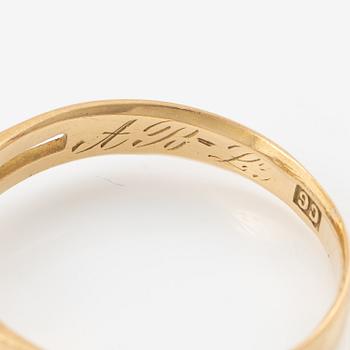 Ring 18K guld med en gammalslipad diamant.