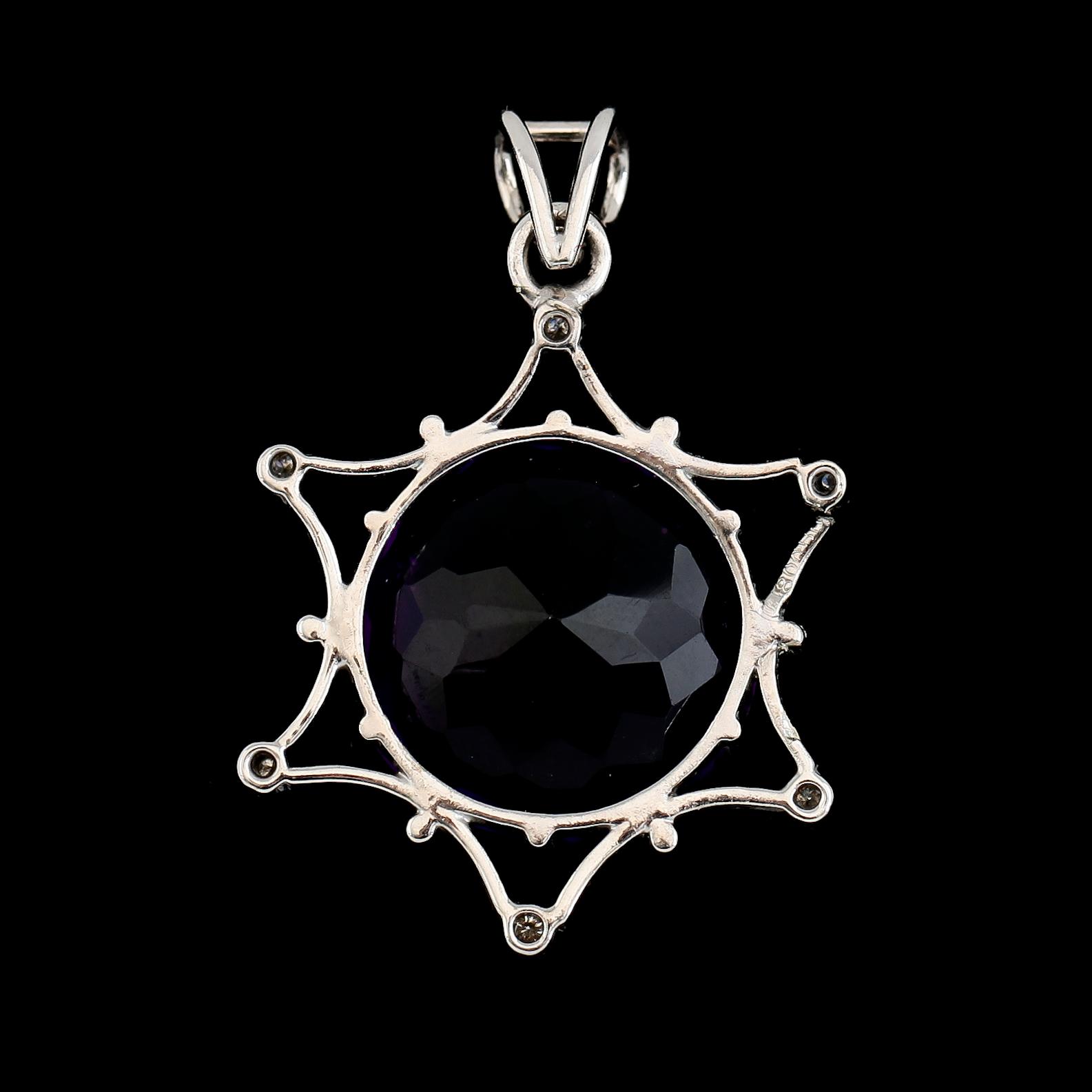 HÄNGE, silver, ametist ca 24.00 ct, diamanter tot ca 0.14 ct,