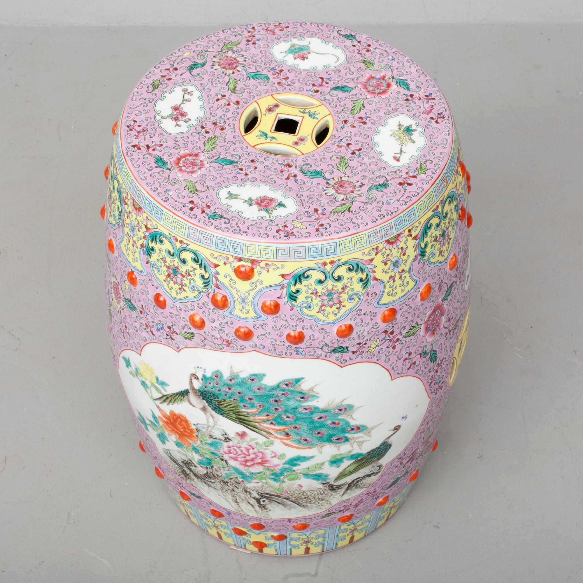 TRÄDGÅRDSPALL, porslin, Kina 1900-talets senare hälft.