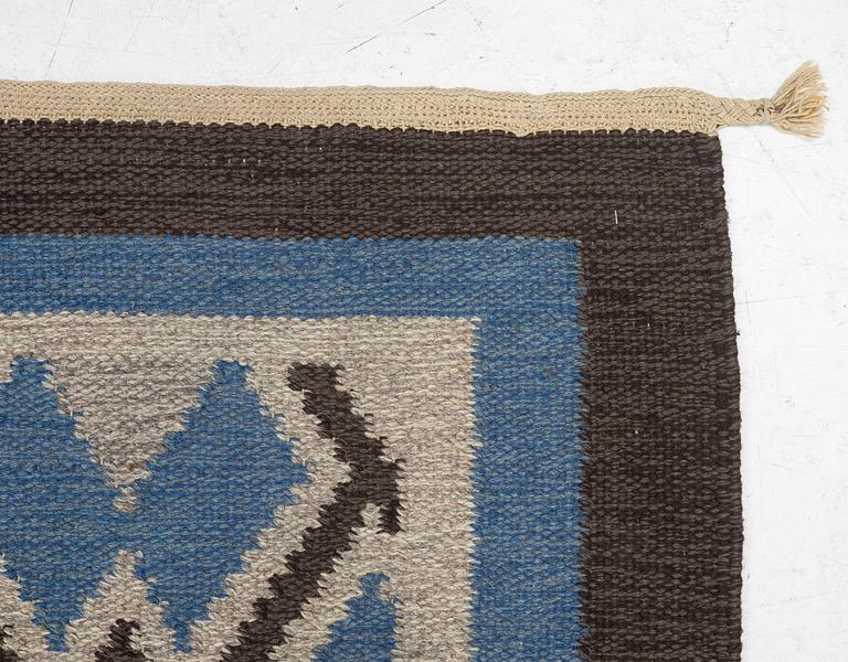 Matta rölakan, ca 341 x 200 cm, Sverige,.