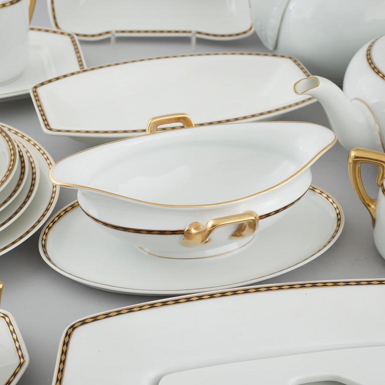 162 pieces of porcelain tableware from mostly Rosenthal, 20th century.