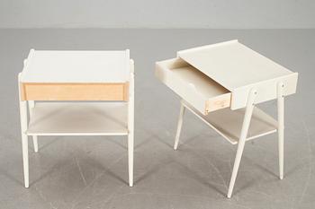 SÄNGBORD, ett par, AB Carlströms & Co möbelfabrik, 1900-talets mitt.