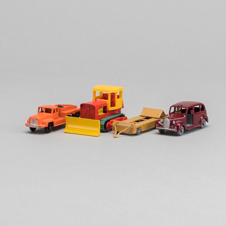 LESNEY MATCHBOX SERIES, 4 st, bland annat Prime Mover RW 15B-2.