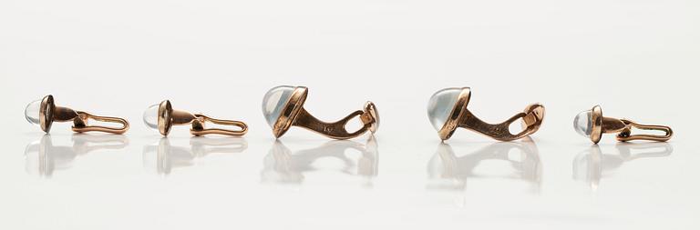 CUFFLINKS AND DRESSHIRT BUTTONS, 14K gold, moonstone. Weight 11,2 g.