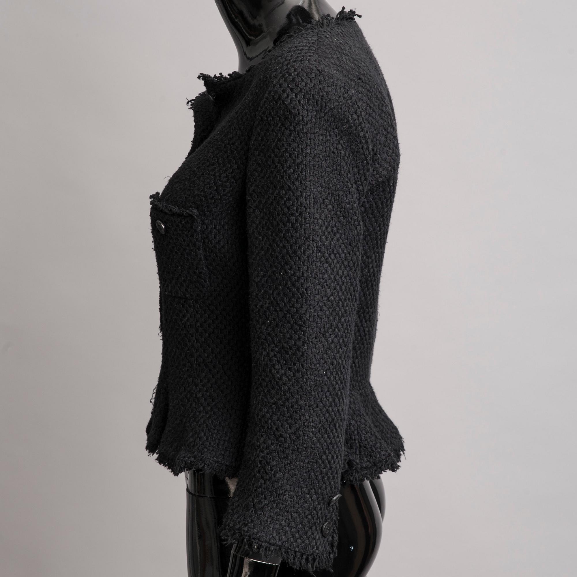 KAVAJ, Chanel.