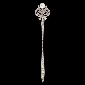 1312. An old cut diamond pin brooch, c. 1905.