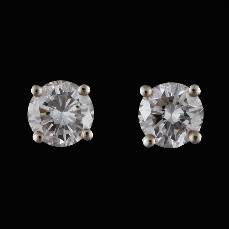 ÖRHÄNGEN, 14k vitguld med briljantslipade diamanter, tot 1.06 ct.