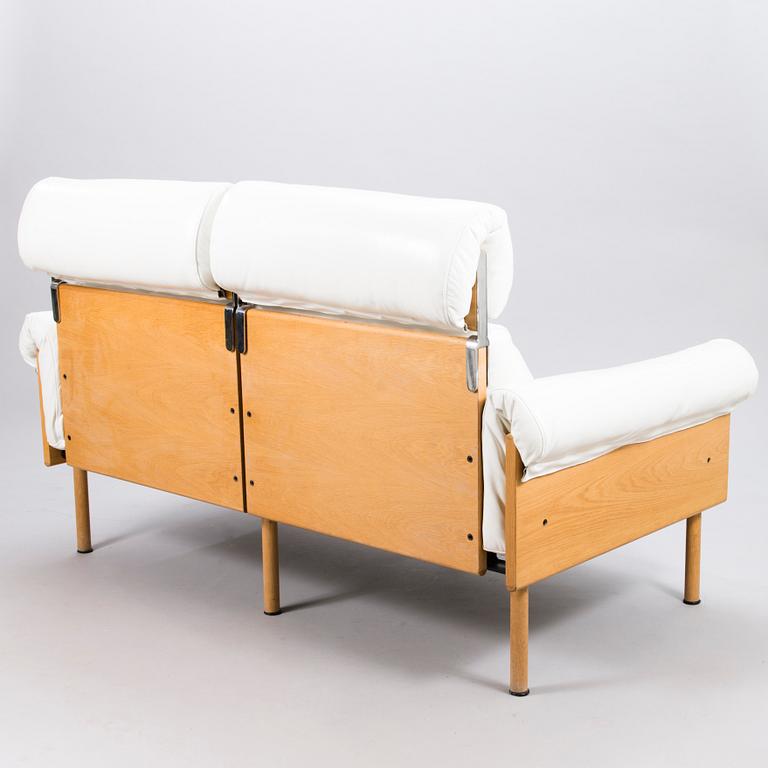 YRJÖ KUKKAPURO, sohva, "Ateljee", Haimi/Avarte 1900-luvun loppu.