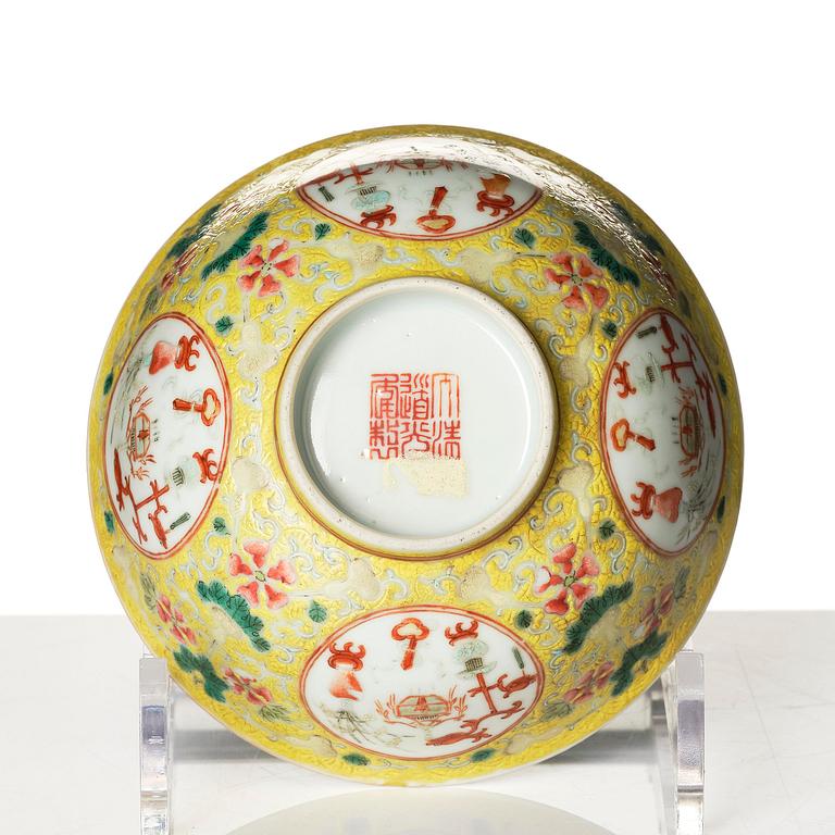 A group of three lantern bowls, late Qing dynasty/Republic.