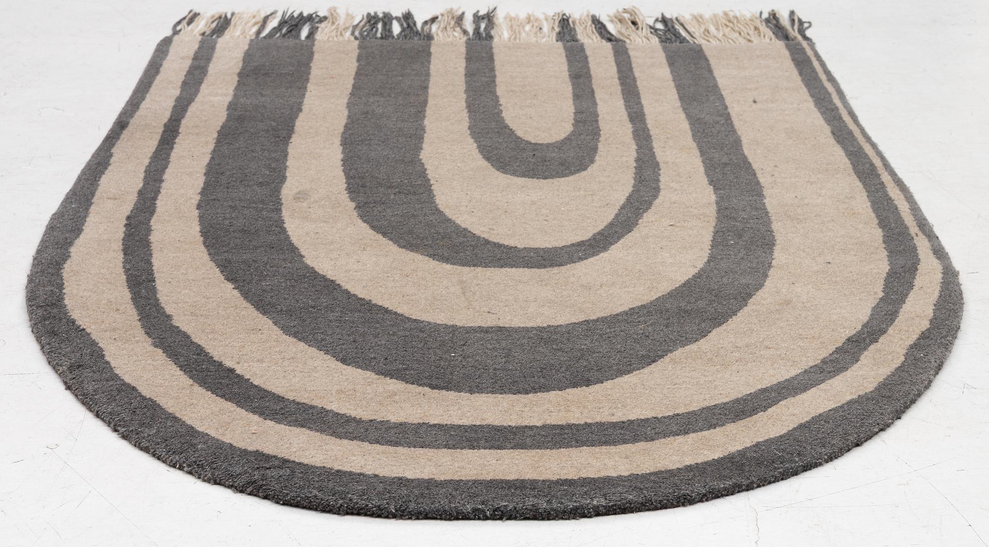 Matta, no.6, Cappelen Dimyr, ca 180 x 120 cm.