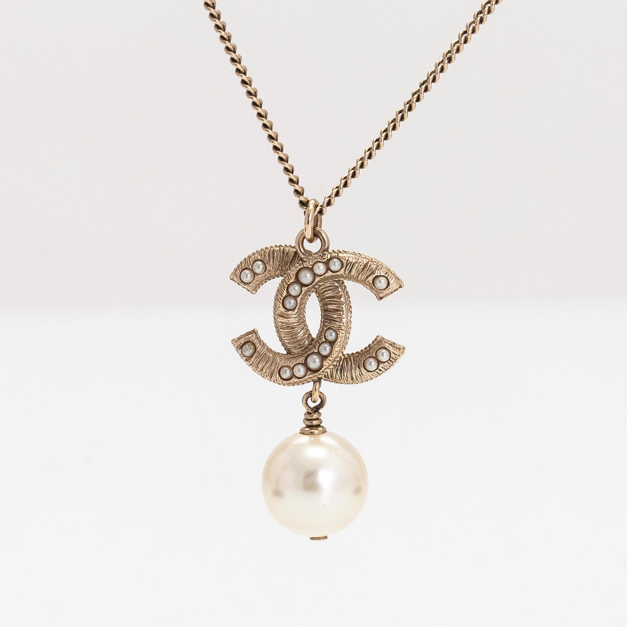 Chanel, halsband, 2016.