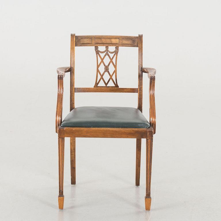 SKRIVBORD med stol England 1900-tal.