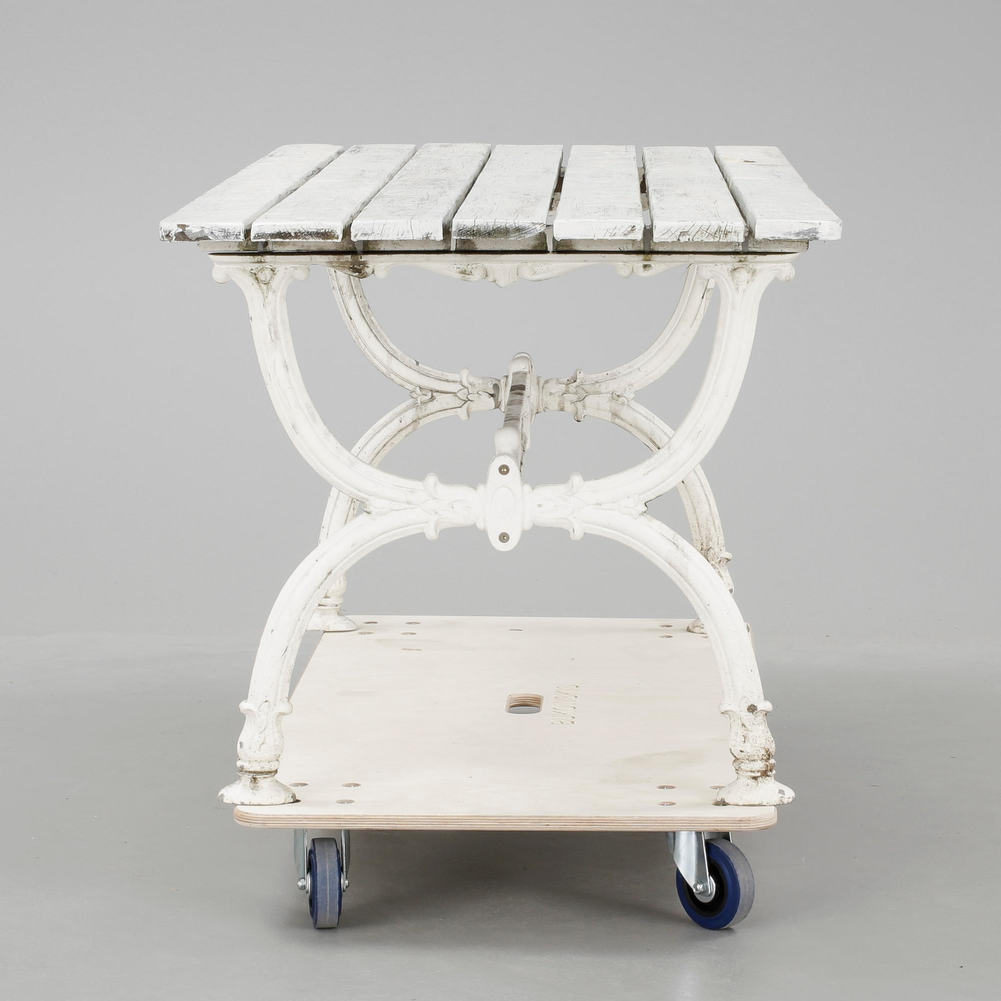 TRÄDGÅRDSBORD, Byarum, 1990-tal.