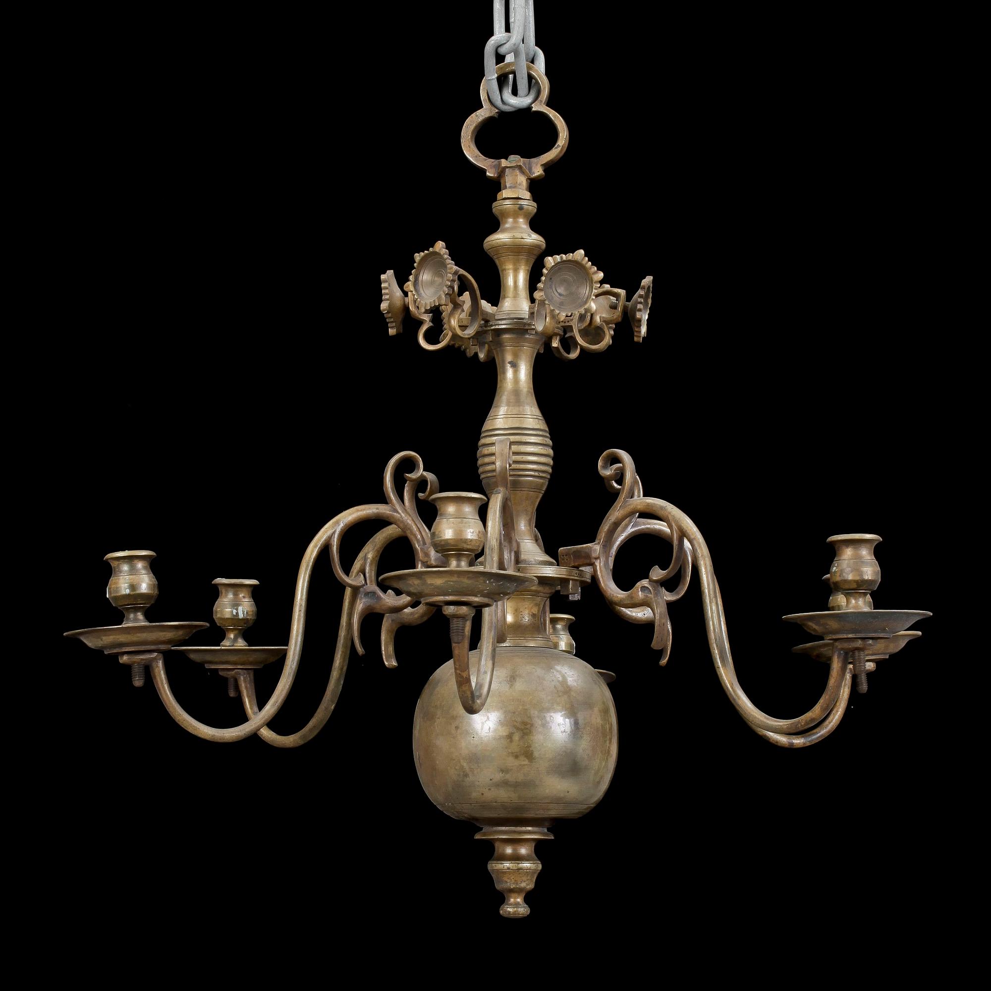LJUSKRONA, sk Malmkrona, patinerad mässing, 1800-tal. Höjd ca 62 cm.