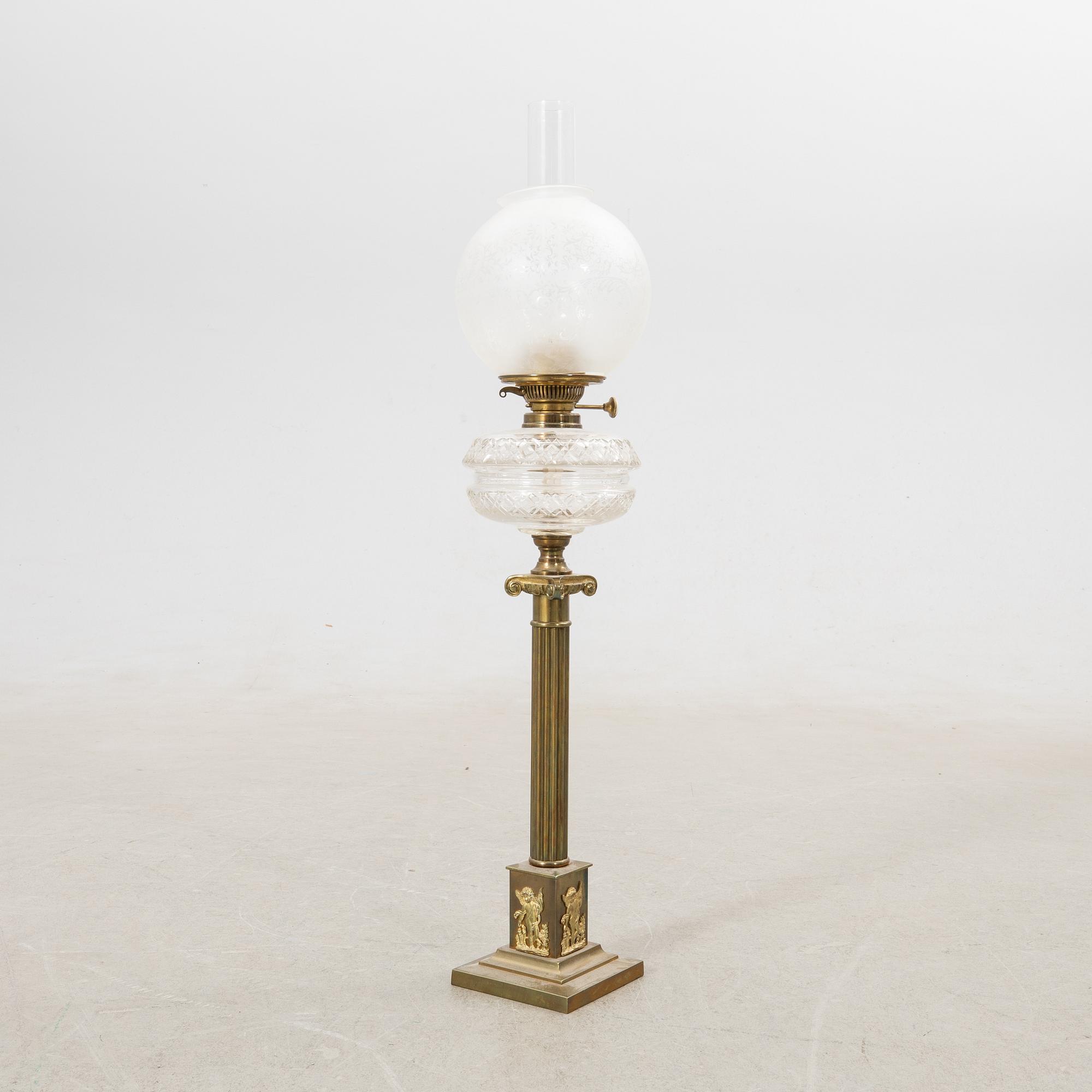 Table foot lamp Hink's England early 20th century.