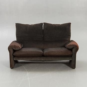 Vico Magistretti, sofa "Maralunga" for Cassina later part of the 20th century.