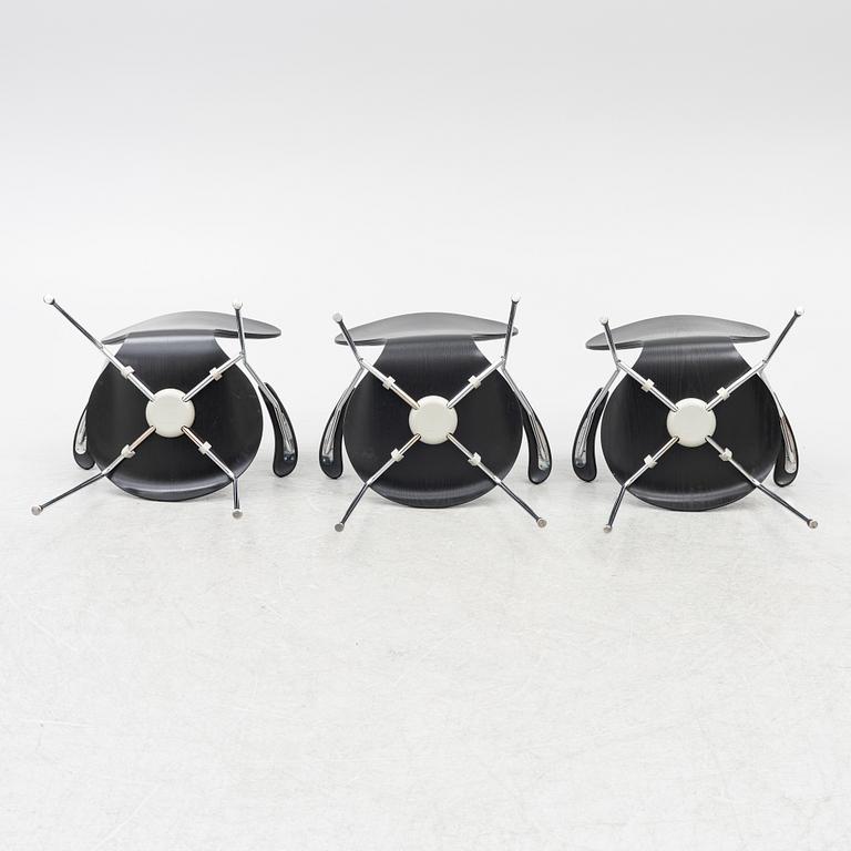 Arne Jacobsen, karmstolar, 3 st, modell 3207, "Sjuan", Fritz Hansen, Danmark.