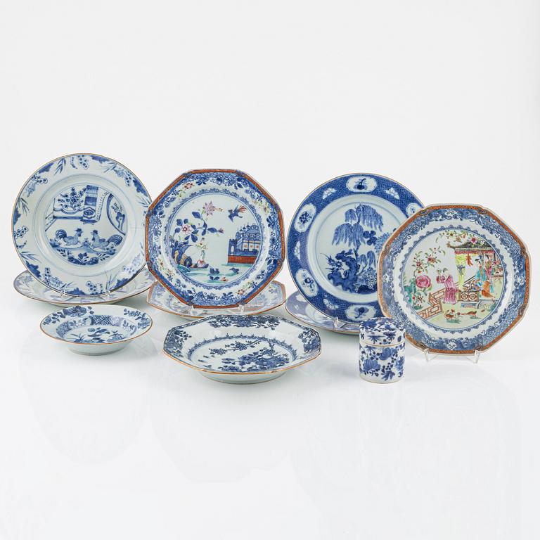 A group of Chinese Export porcelain, Qing dynasty, 18th Century and the jar with cover, late Qing dynasty.