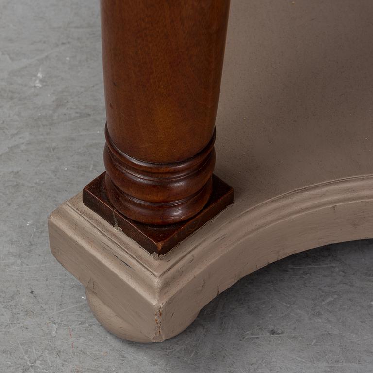 An early 20th century table.