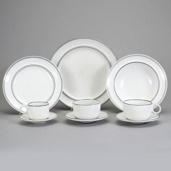SERVIS, 54 delar, stengods, "Birka", Stig Lindberg, Gustavsberg, 1900-talets andra hälft.