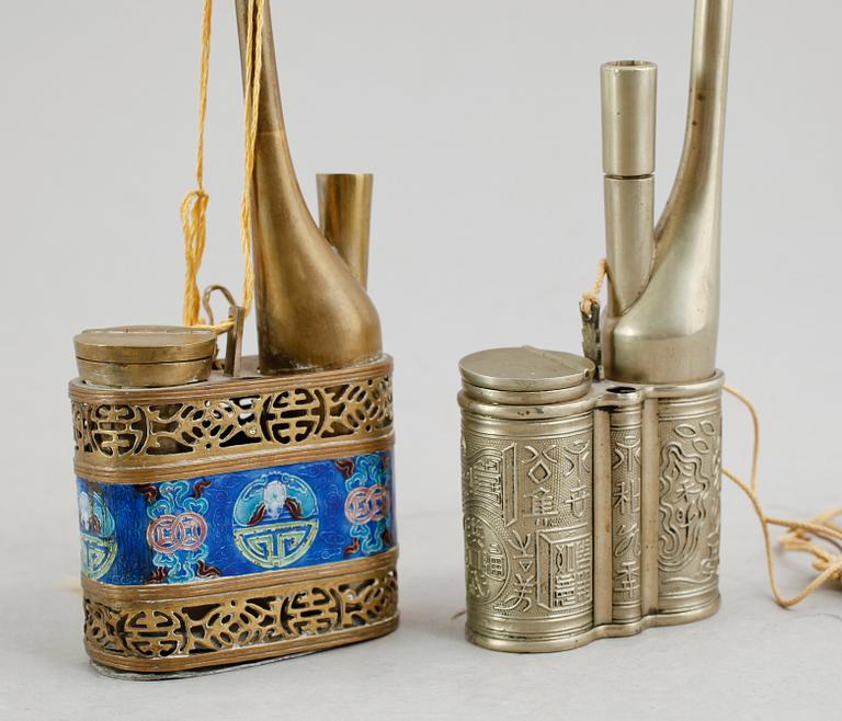 OPIUMPIPOR, 2 st, Kina, sekelskiftet 1900.