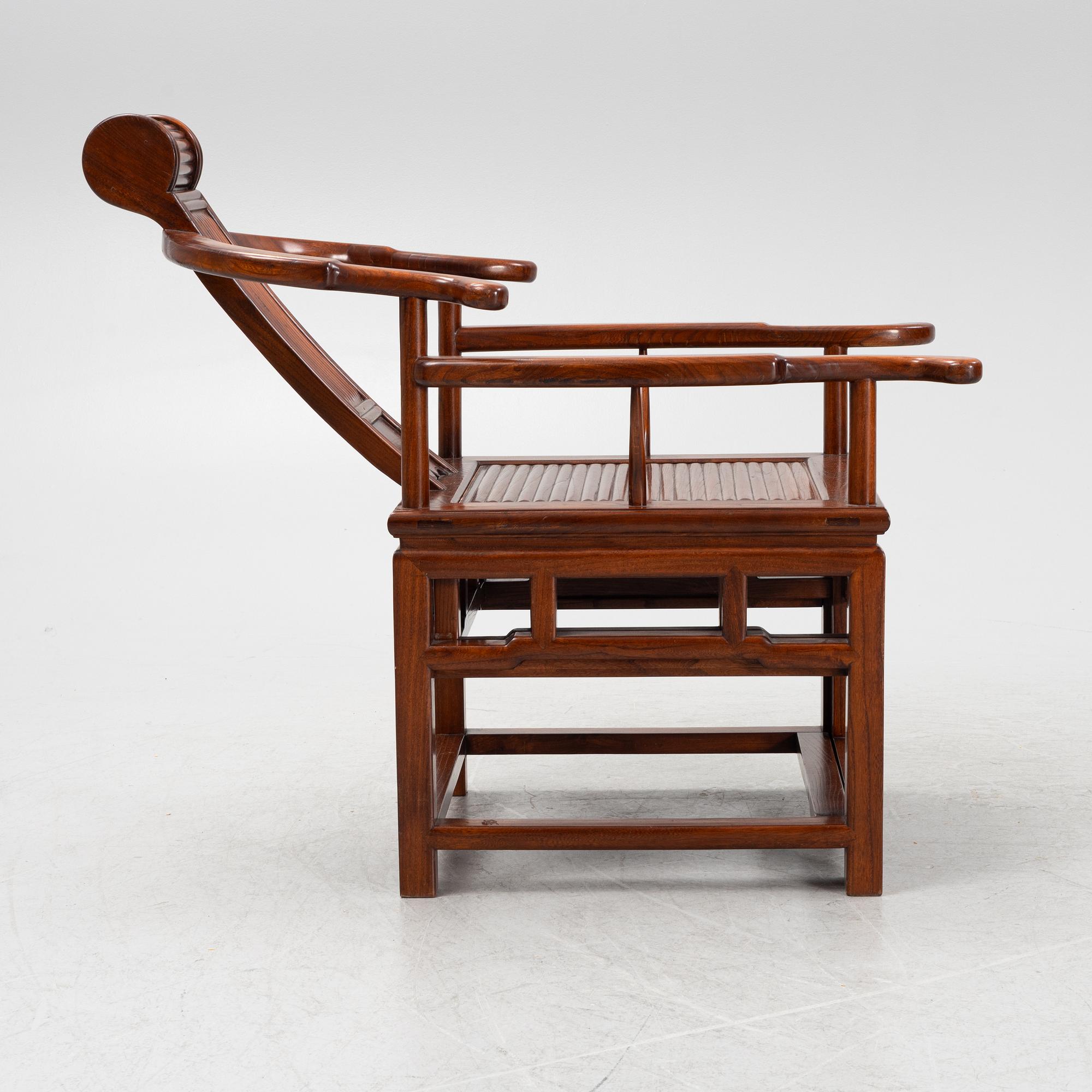 A hardwood resting chair, 20th century.
