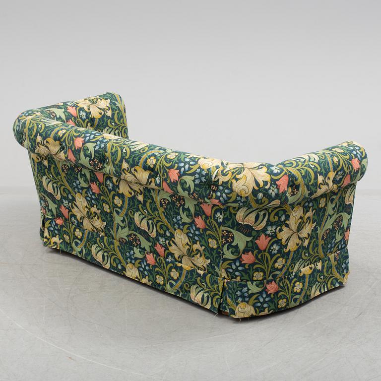 SOFFA, 1960-/70-tal. Klädd i tyg formgivet av William Morris.