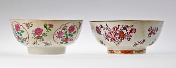 SKÅLAR, 2 st, porslin, Kina, Qianlong, 1700-tal.