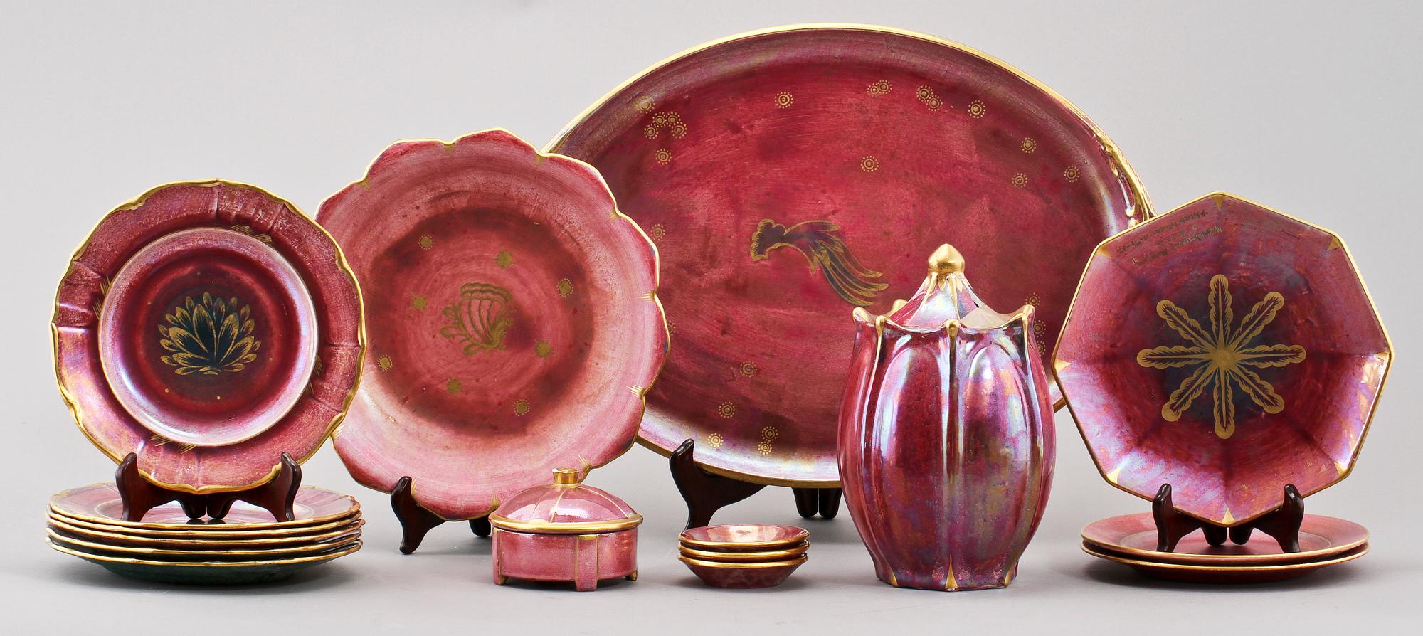 PARTI FLINTGODS, 16 delar, Josef Ekberg, Gustavsberg, 1900-talets första hälft.