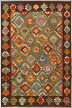 A CARPET, Kilim ca 302 x 198 cm.