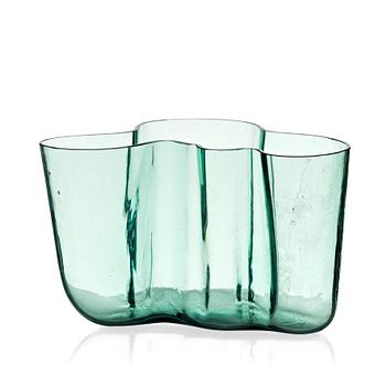 20. Alvar Aalto, a green tinted glass vase, Karhula, Finland ca 1937-49, model 9750.