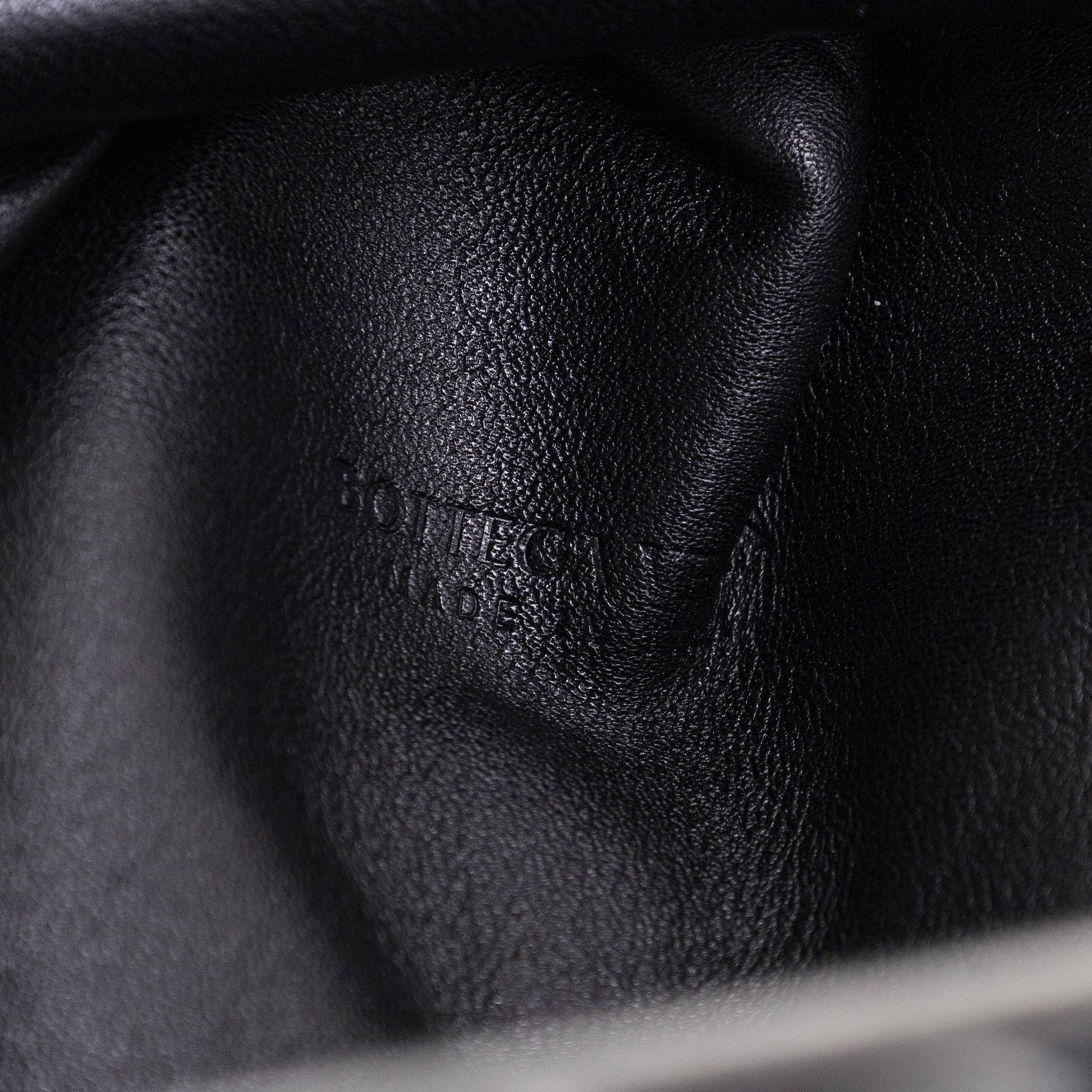 Bottega Veneta, väska, "Mini Pouch".