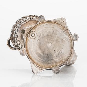 A Grachev bear motif silver salt cellar, maker's mark of Johan Olsonius, Saint Petersburg 1889.