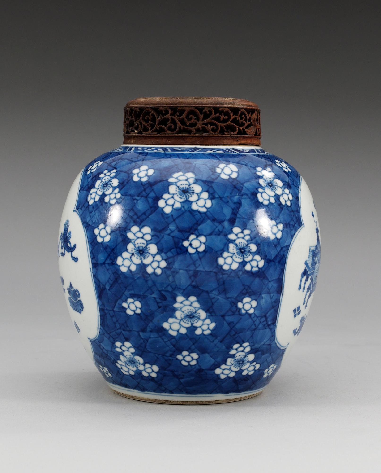 BOJAN, porslin. Qing dynastin, Kangxi (1662-1722).