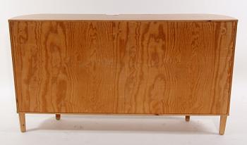 SIDEBOARD, 1940-tal.