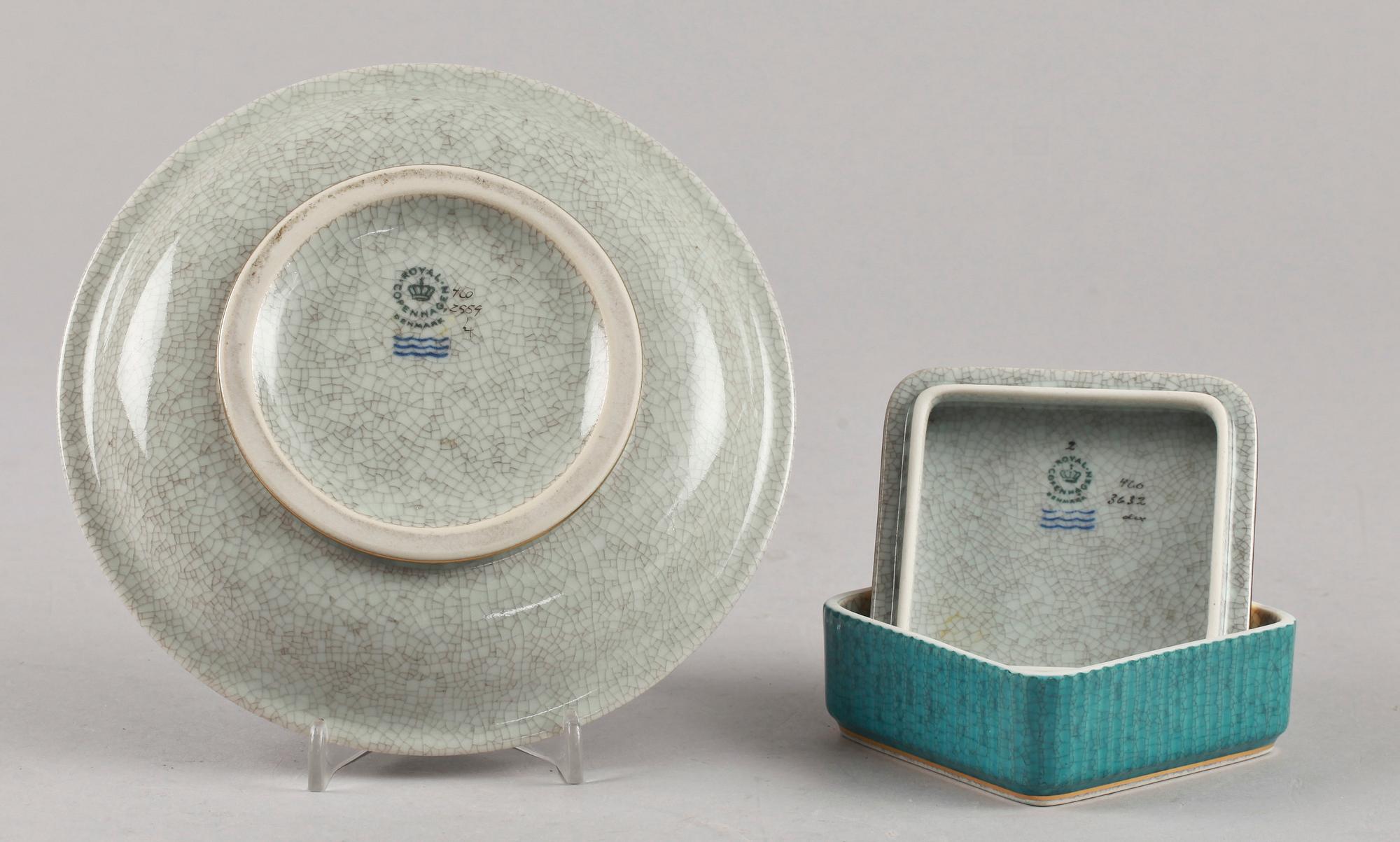 FAT och ASK MED LOCK, porslin, Royal Copenhagen, 1900-talets andra hälft.