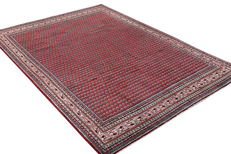 A Sarouk/Boteh carpet, c. 352 x 250 cm.