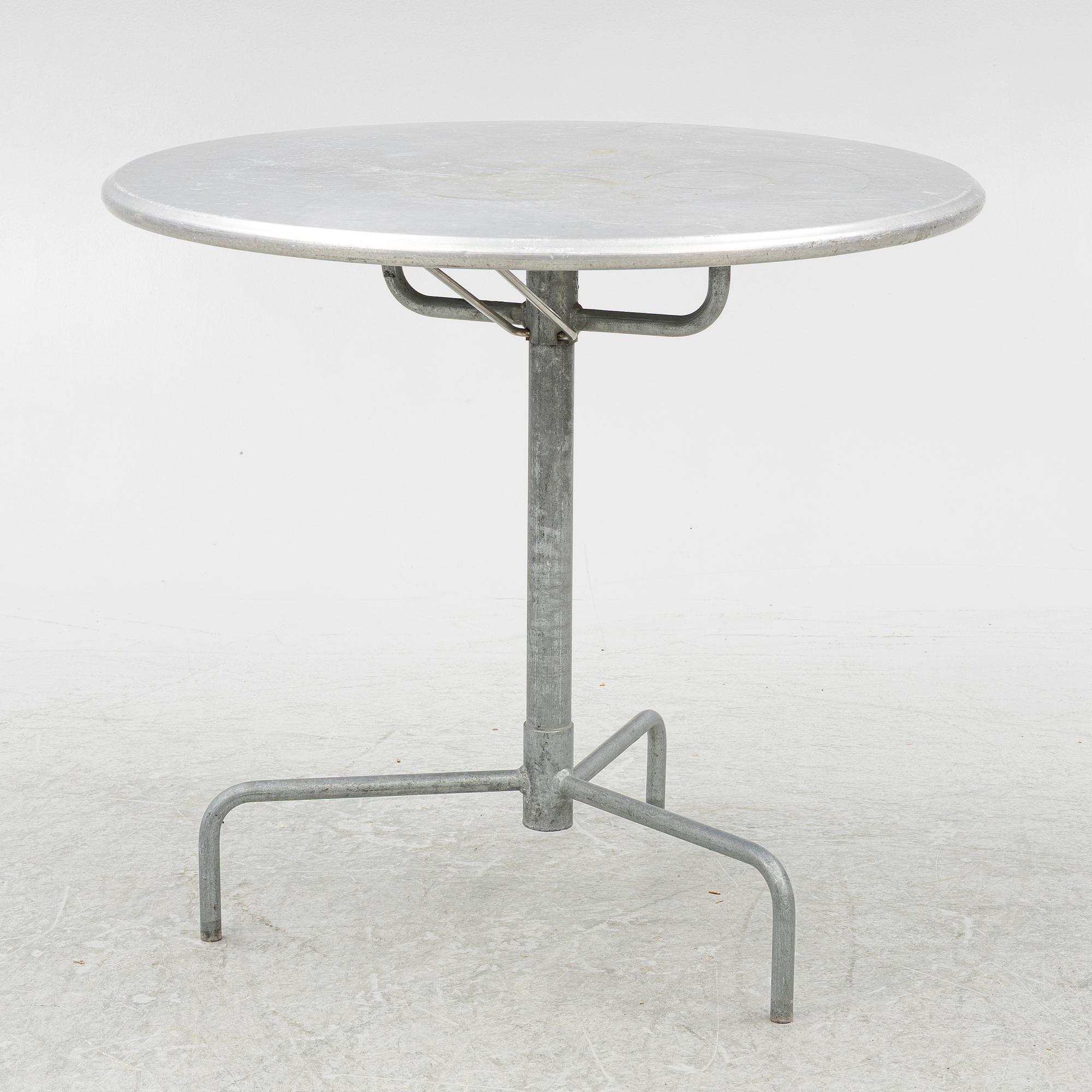 Jonas Bohlin, table, Nola.