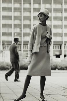 Georg Oddner, Modell med kappa.