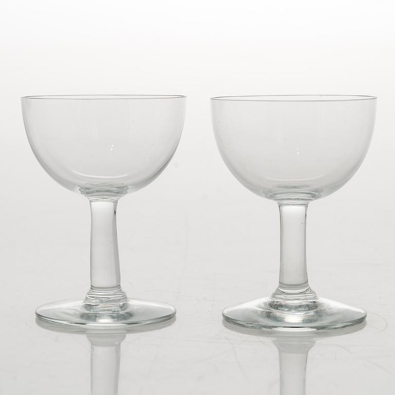 SAARA HOPEA, 19 glasses for Nuutajärvi Notsjö.