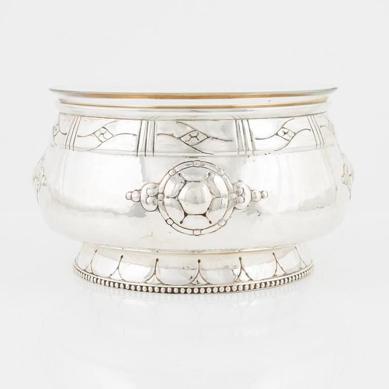 An Art Nouveau silver bowl, Denmark, 1913.