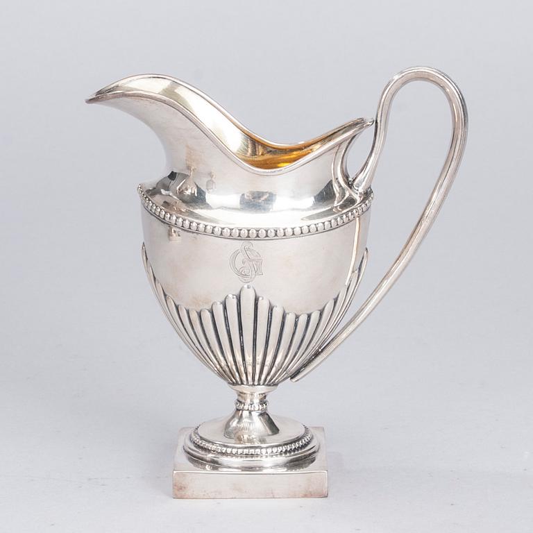 KAFFESERVIS, 3 delar, försilvrad metall, empirestil, 1900-talets första hälft.