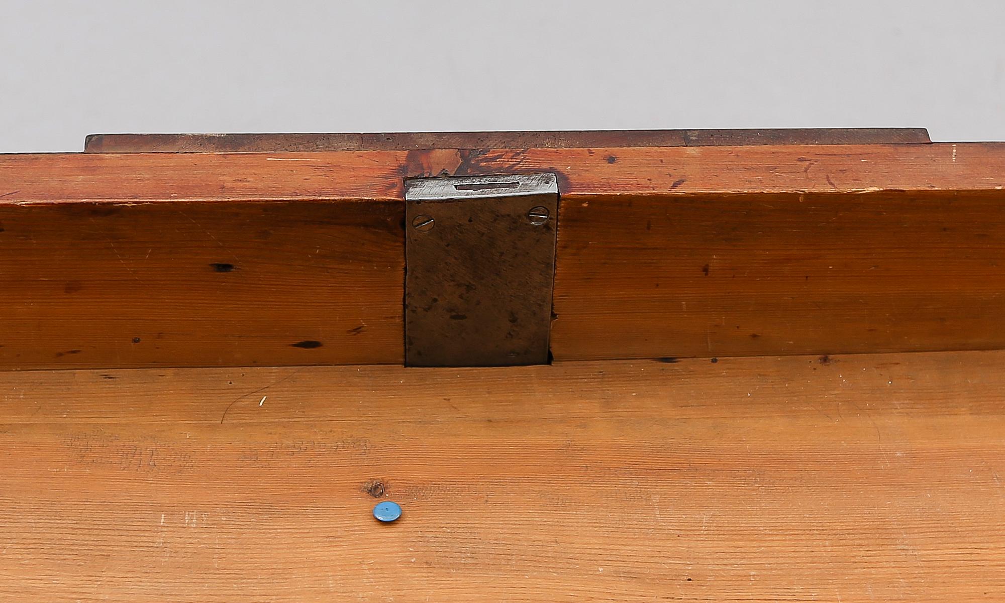 KLAFFBORD, Karl Johan, 1800-talets mitt.