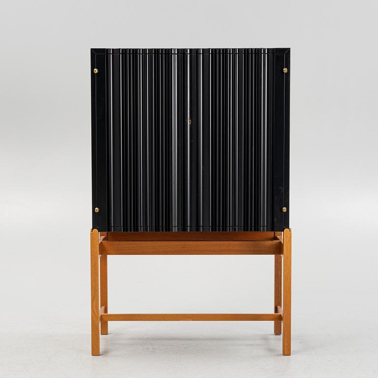 Josef Frank, cabinet 2192, "Corrugated Cabinet", Svenskt Tenn, Sweden, post 1985.