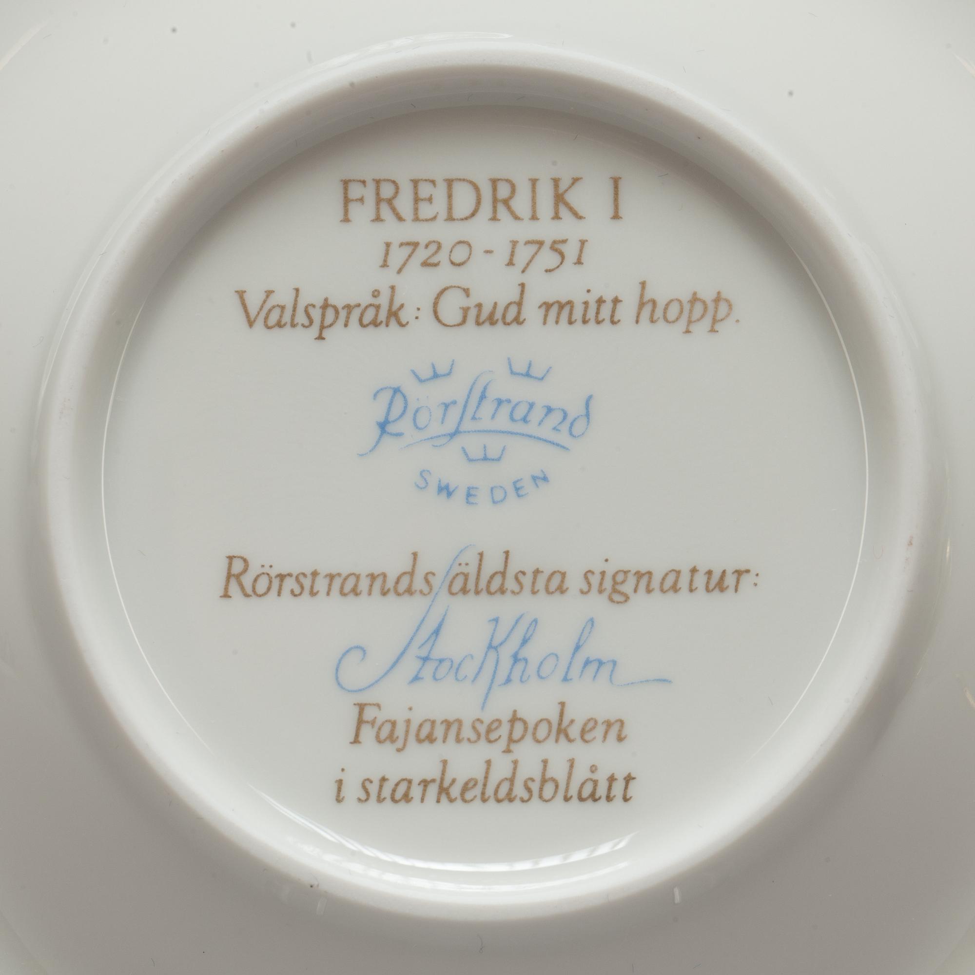 CREMEKOPPAR, 13 st, porslin, Rörstrand, efter Gripsholmsservisen.