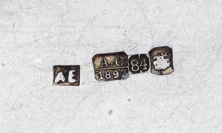 CIGARETTETUIER, 2 st, silver, Moskva 1885 resp 1893. Totalvikt ca 260 gram.