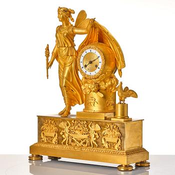 A French Empire mantel clock. Marked "LE NEPVEU A PARIS".